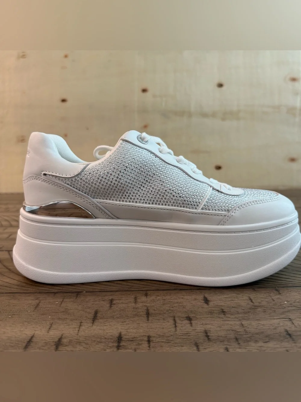NWT Michael Kors Hayes Platform Lace-Up Sneakers Silver Sz 8.5